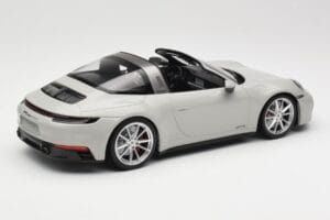 Porsche 911 992 Targa 4 GTS Šedý Minichamps 1:18 155061064 Kov – obrázek 2 z 6