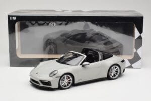 Porsche 911 992 Targa 4 GTS Šedý Minichamps 1:18 155061064 Kov – obrázek 6 z 6