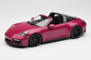 Porsche 911 992 Targa 4 GTS Rubystar Minichamps 1:18 155061066 Kov