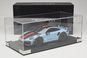 Porsche 911 992 TechArt GTstreet R Gulf Blue TechArt 1:18 REMC010 Pryskyřice – obrázek 6 z 6