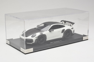 Porsche 911 992 TechArt GTstreet R Bílý S Černými Koly TechArt 1:18 REMC013 Pryskyřice – obrázek 2 z 6