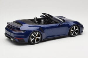 Porsche 911 992 Turbo S Kabriolet Blue Metallic Minichamps 1:18 155069081 Kov – obrázek 2 z 6
