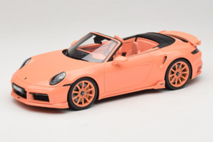 Porsche 911 992 Turbo S Cabriolet Brabus 900 Peetch GT Spirit 1:18 GT564 Pryskyřice