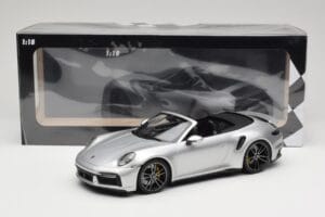 Porsche 911 992 Turbo S Kabriolet Stříbrný Minichamps 1:18 155069082 Kov – obrázek 6 z 6