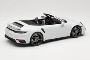 Porsche 911 992 Turbo S Kabriolet White Metallic Minichamps 1:18 155069080 Kov – obrázek 2 z 6