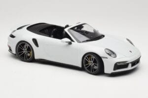 Porsche 911 992 Turbo S Kabriolet White Metallic Minichamps 1:18 155069080 Kov – obrázek 4 z 6