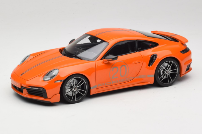 Porsche 911 992 Turbo S Coupe Sport Design Oranžový Minichamps 1:18 113069074 Kov