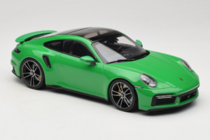 Porsche 911 992 Turbo S Zelený Minichamps 1:18 153069077 Kov – obrázek 4 z 6