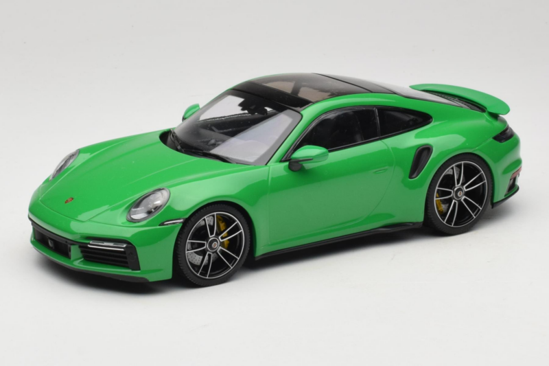 Porsche 911 992 Turbo S Zelený Minichamps 1:18 153069077 Kov