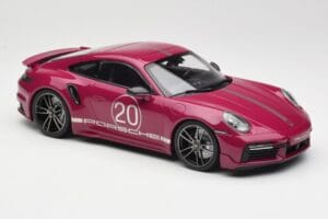 Porsche 911 992 Turbo S se Sport Design Package Červený Minichamps 1:18 155069172 Kov – obrázek 4 z 6
