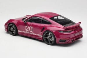 Porsche 911 992 Turbo S se Sport Design Package Červený Minichamps 1:18 155069172 Kov – obrázek 5 z 6