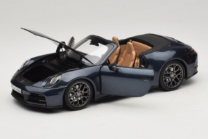 Porsche 911 992.2 Carrera Kabriolet Yachting Blue Norev 1:18 187180 Kov – obrázek 2 z 8