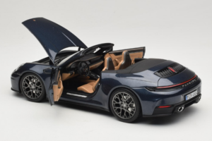 Porsche 911 992.2 Carrera Kabriolet Yachting Blue Norev 1:18 187180 Kov – obrázek 5 z 8