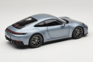 Porsche 911 992.2 Carrera Polar Silver Metallic Norev 1:18 187170 Kov – obrázek 3 z 8
