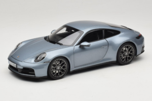 Porsche 911 992.2 Carrera Polar Silver Metallic Norev 1:18 187170 Kov