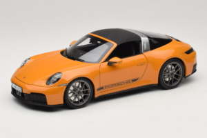 Porsche 911 992.2 Targa 4 GTS Bahama Yellow Norev 1:18 187190 Kov – obrázek 3 z 10