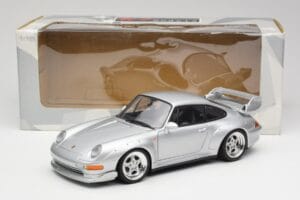 Porsche 911 993 GT2 Arctic Stříbrný Metalíza UT Models 1:18 27831 Kov – obrázek 8 z 8