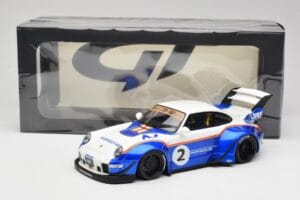 Porsche 911 993 RWB X Liberty Walk Bílý S Modrou GT Spirit 1:18 GT530 Pryskyřice – obrázek 8 z 8