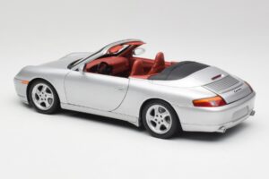 Porsche 911 996 Kabriolet Stříbrný Gate 1:18 1052 Kov – obrázek 7 z 8