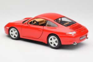 Porsche 911 996 Carrera 4 Červený Bburago 1:18 30085 Kov – obrázek 7 z 8