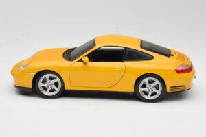 Porsche 911 996 Carrera 4S Žlutý Maisto 1:18 WAP02101610 Kov – obrázek 4 z 8