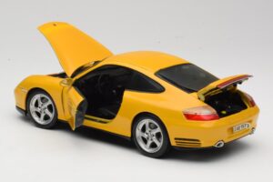 Porsche 911 996 Carrera 4S Žlutý Maisto 1:18 WAP02101610 Kov – obrázek 5 z 8