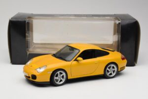 Porsche 911 996 Carrera 4S Žlutý Maisto 1:18 WAP02101610 Kov – obrázek 8 z 8