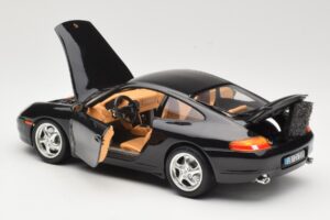 Porsche 911 996 Carrera Černý Bburago 1:18 3385-M2 Kov – obrázek 5 z 8