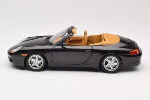 Porsche 911 996 Carrera Kabriolet Černý UT Models 1:18 WAP02100997 Kov – obrázek 4 z 8