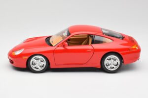 Porsche 911 996 Carrera Červený Bburago 1:18 3385 Kov – obrázek 4 z 8