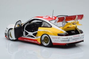 Porsche 911 996 GT3 RSR #68 M. Marsh FIA GT Zhuhai 2005 AUTOart 1:18 80582 Kov – obrázek 5 z 8