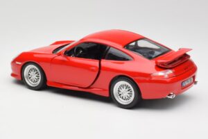 Porsche 911 996 GT3 Strasse Červený Bburago 1:18 30395 Kov – obrázek 7 z 8