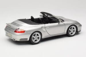 Porsche 911 996 Turbo Kabriolet Stříbrný Maisto 1:18 31660 Kov – obrázek 3 z 8