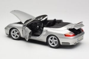 Porsche 911 996 Turbo Kabriolet Stříbrný Maisto 1:18 31660 Kov – obrázek 5 z 8