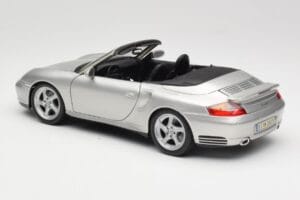 Porsche 911 996 Turbo Kabriolet Stříbrný Maisto 1:18 31660 Kov – obrázek 7 z 8