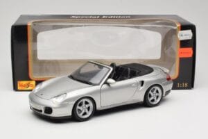 Porsche 911 996 Turbo Kabriolet Stříbrný Maisto 1:18 31660 Kov – obrázek 8 z 8