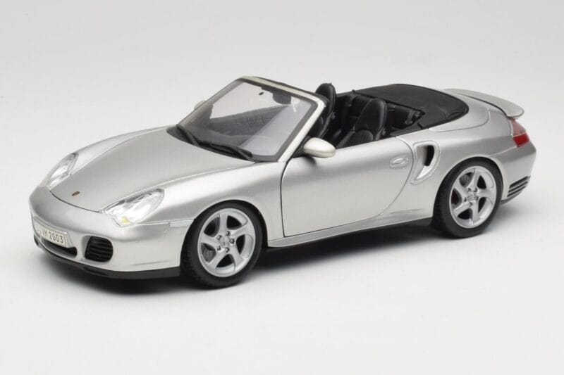 Porsche 911 996 Turbo Kabriolet Stříbrný Maisto 1:18 31660 Kov