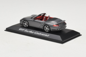 Porsche 911 997 Turbo Cabriolet Grey Metallic Minichamps 1:43 WAP02015216 Kov – obrázek 3 z 5
