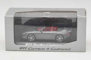 Porsche 911 997 Turbo Cabriolet Grey Metallic Minichamps 1:43 WAP02015216 Kov – obrázek 5 z 5