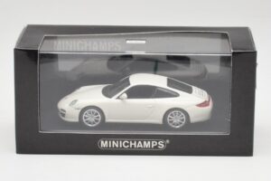 Porsche 911 997 Carrera 4S Carrara Bílý Minichamps 1:43 403066431 Kov – obrázek 4 z 4