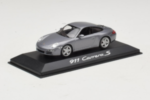Porsche 911 997 Carrera S Grey Metallic Minichamps 1:43 WAP02011615-P1 Kov – obrázek 2 z 4