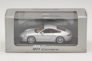 Porsche 911 997 Carrera Silver Metallic Minichamps 1:43 WAP02001218 Kov – obrázek 5 z 5