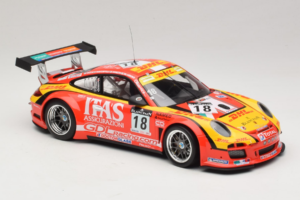 Porsche 911 997 GT3 R #8 De Lorenzi Racing De Lorenzi 24 Hours of Spa 2011 Minichamps 1:18 151118918 Kov – obrázek 4 z 6