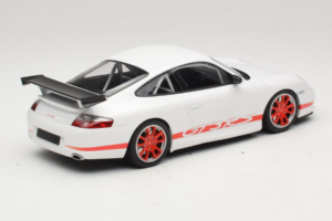 Porsche 911 996 GT3 RS Bílý Červený Pruh Minichamps 1:18 155062020 Kov – obrázek 2 z 6