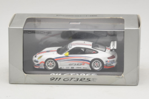 Porsche 911 997 GT3 RSR Bílý s Modrými a Oranžovými Pruhy 2007 Minichamps 1:43 WAP02000618 Kov – obrázek 4 z 4