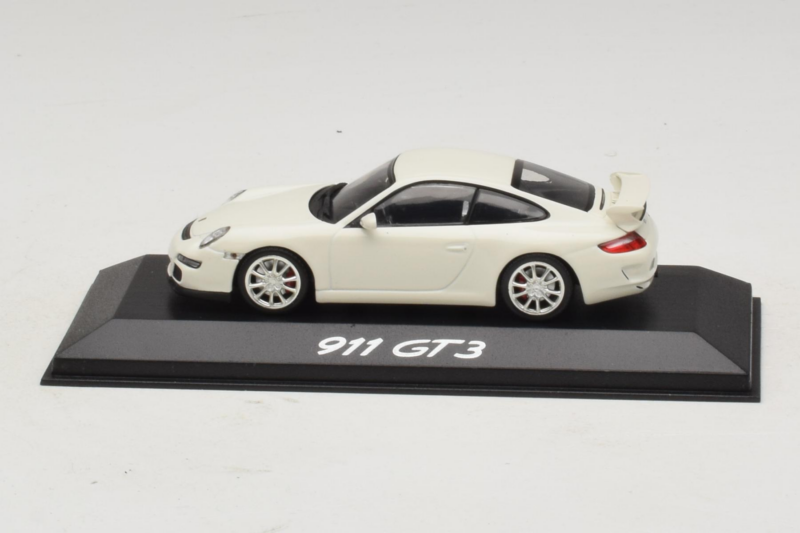 Porsche 911 997 GT3 Bílý Minichamps 1:43 WAP02012016 Kov