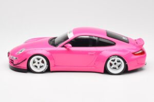 Porsche 911 997 RWB Růžový IXO 1:18 18CMC167 Kov – obrázek 3 z 5