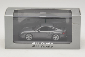 Porsche 911 997 Turbo Grey Metallic Minichamps 1:43 WAP02013016 Kov – obrázek 5 z 5