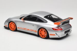 Porsche 911 997.1 GT3 RS Stříbrný s Oranžovými Ráfky Minichamps 1:18 155062120 Kov – obrázek 5 z 6
