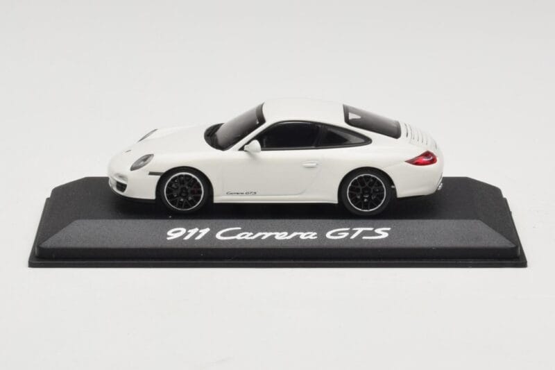Porsche 911 997.2 Carrera GTS Bílý Minichamps 1:43 WAP0200200B Kov